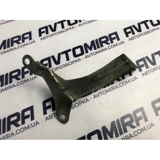  Кронштейн обшивки моторного відсіку Fiat Punto 2005-2018 51870506